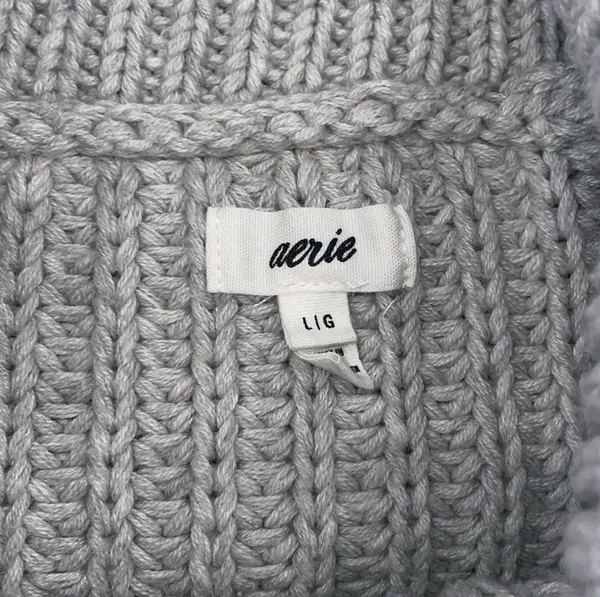 Aerie grey cropped full zip sweater - Image 3