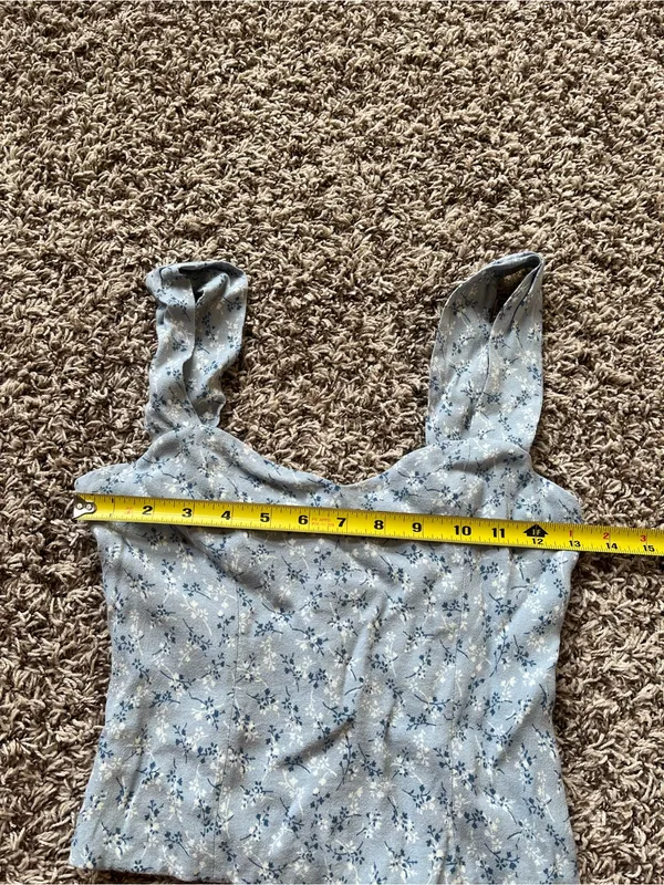 Reformation Hester Cropped Tank Top - Image 9
