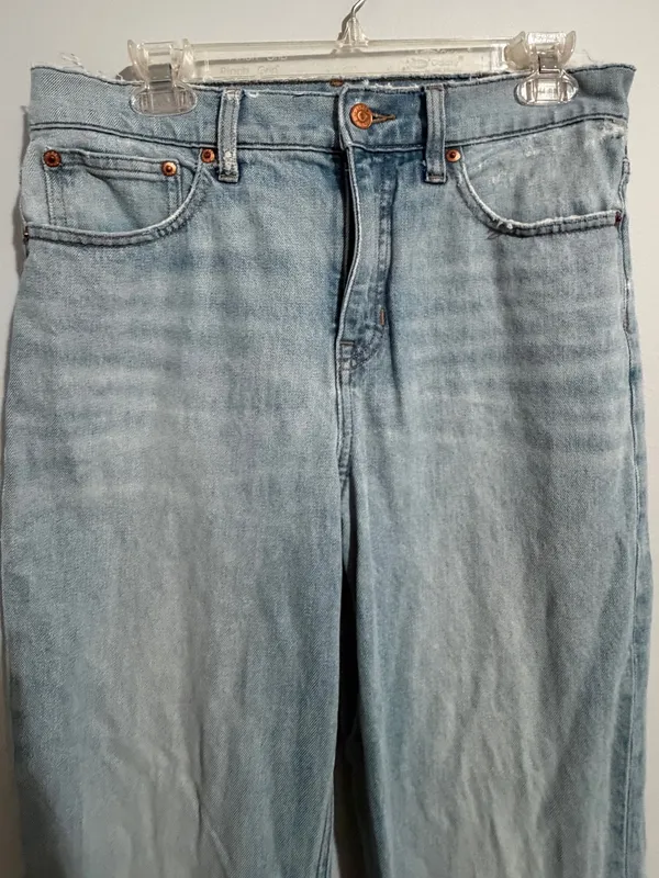 J. Crew 90’s Retro Straight Leg Light Wash Jeans- 28T - Image 3