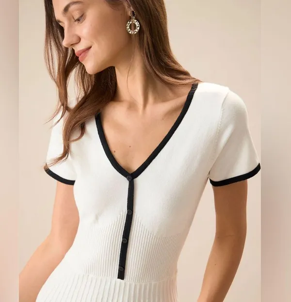 Rihoas Women's White Contrasting Sweater Midi Dress - Image 4