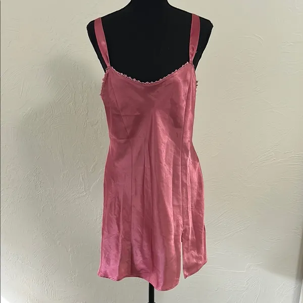 Morgan Taylor Pink Silky Nightgown - Image 8