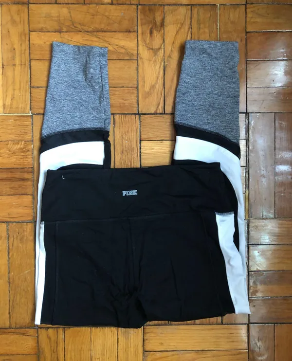 PINK Victoria’s Secret Leggings / Yoga Pants - Image 2