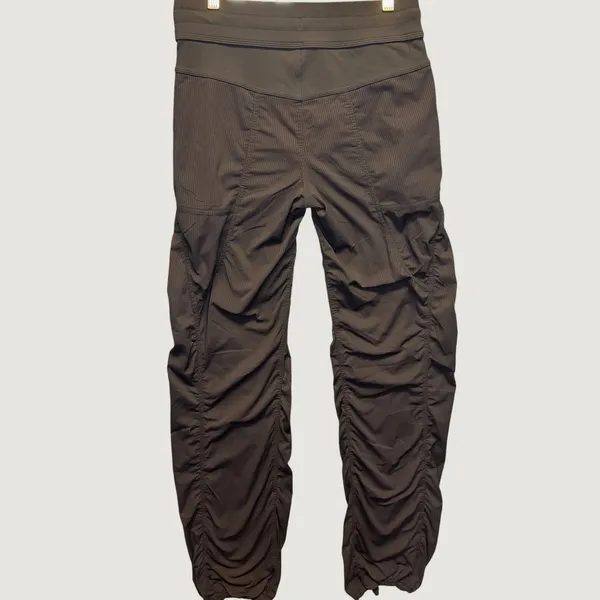 1907 | Lululemon‎ Studio Pant III Ruched Pinstripe Jogger Black Womens 4 - Image 2