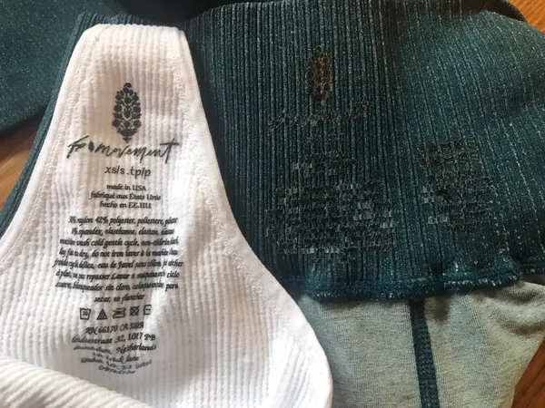 Free People NWOT Happiness Runs Crop & Good Karma 7/8 Legging XS/S MSRP $118 SET - Image 9