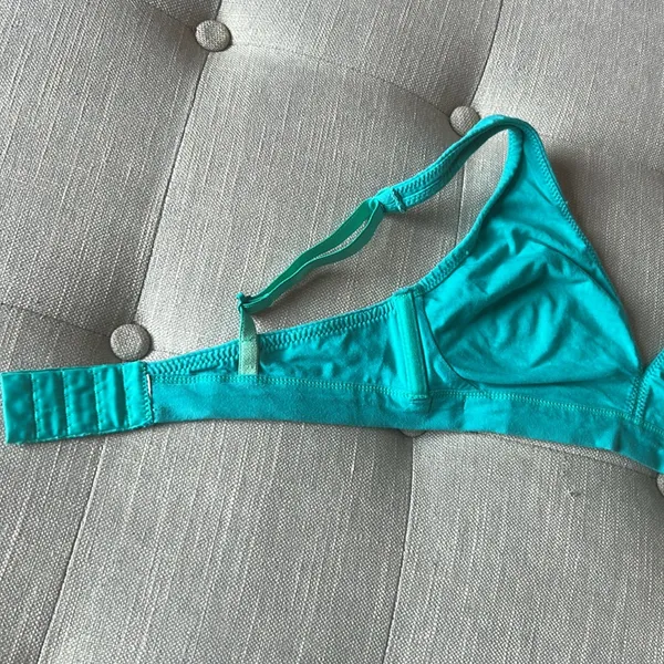 Intimissimi Women's Teal Bralette Size Small - Image 5