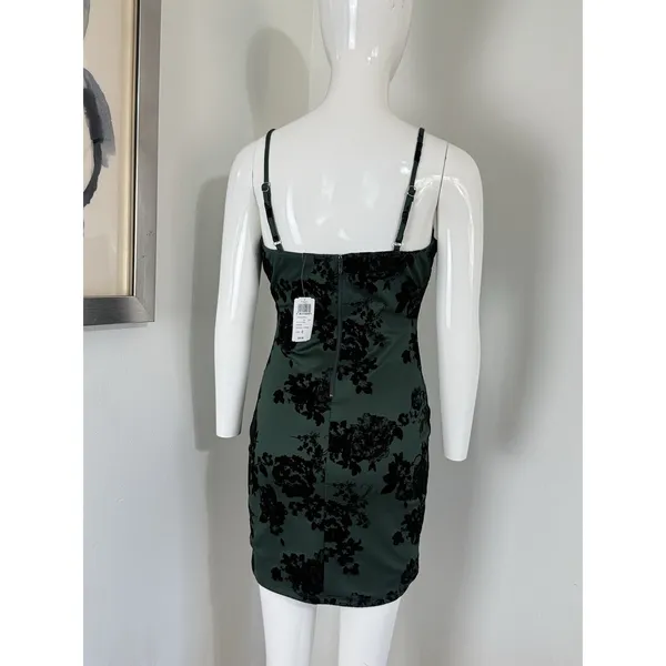 Windsor Women’s Green Velvet Floral Whimsigoth Dress Goth Grunge Stretch Size S NWT - Image 6