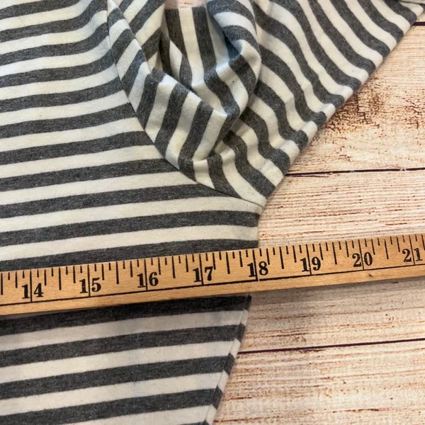 Matilda Jane Womens Grey White Striped Long Sleeve Scoop Neck Top Size M - Image 6