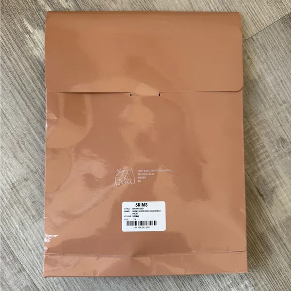 SKIMS Women’s XS Shine Shapewear High Waist Shorts in Sienna New NWT - Image 3