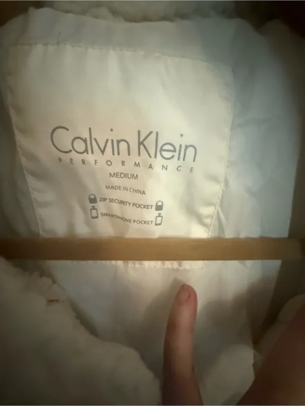 Calvin Klein Cream Quilted Faux-Shearling Puffer Vest - Image 2