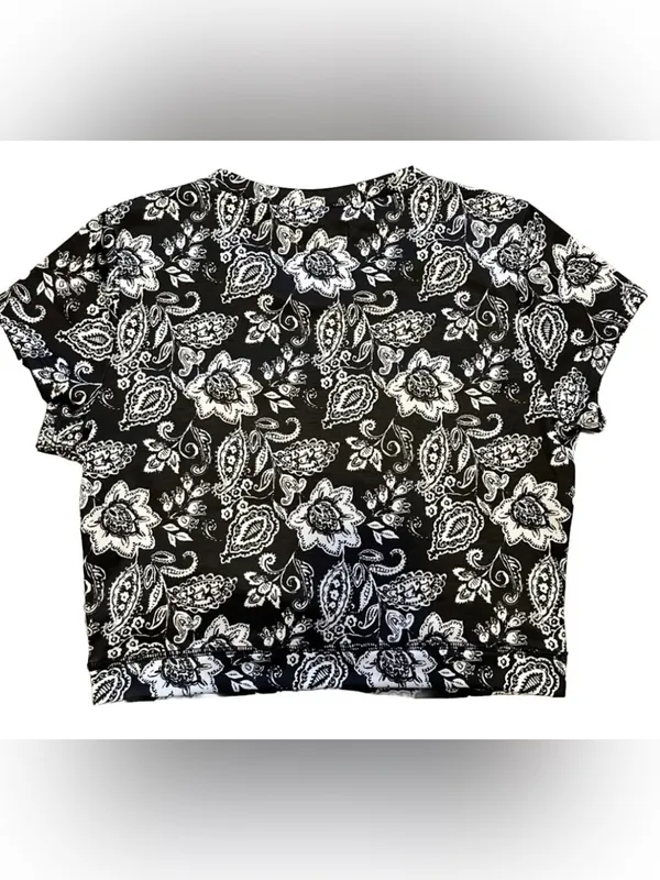 Abercrombie & Fitch Black And White Paisley Bandana Cropped Shirt Size M - Image 6