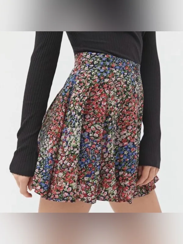 UO Millie Button-Front Mini Skirt Floral Mini Skirt - Cream Autumn Floral S-P - Image 4