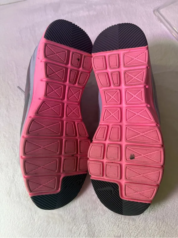 Nike Women’s Gray and Pink Athletic Sneakers - Image 9