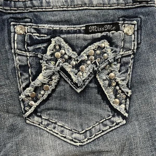 Miss Me Size 27 Boyfriend Shorts Mid Rise Cuff Stretch Rhinestone Stud Pockets - Image 5