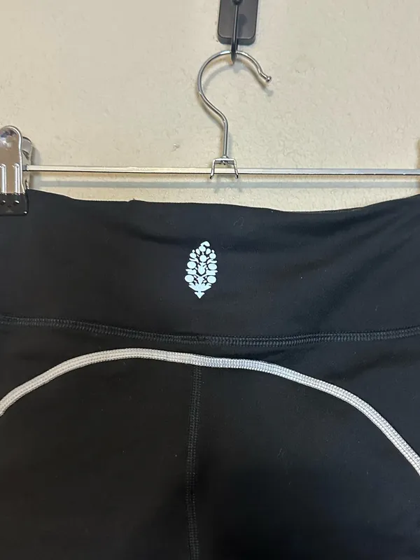 Free People Movement You’re‎ a Peach Shorty Short Black Size XS - Image 9