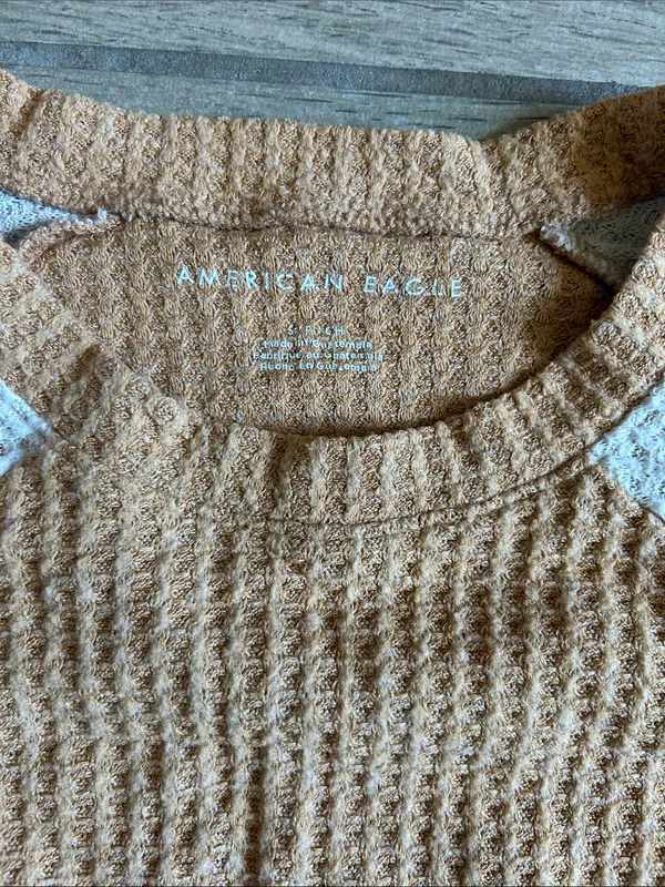 American Eagle Outfitters Tan Waffle-Knit Raglan Long Sleeve with Cream Accents - Image 2