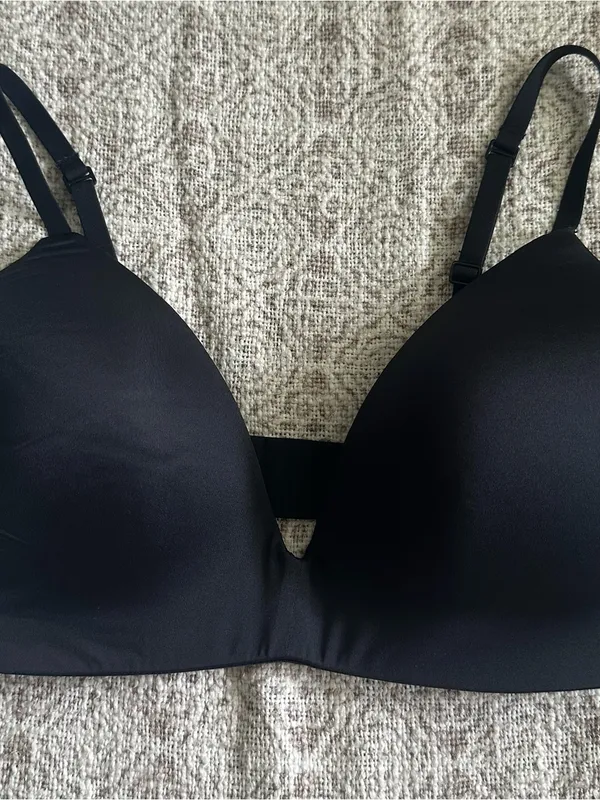 Skims Black Wireless Bra - Image 2