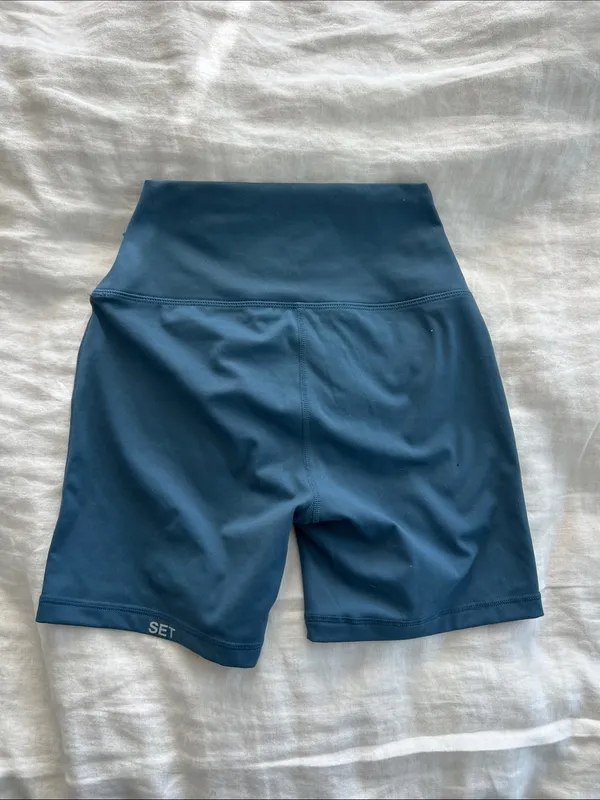 SET ACTIVE Luxform Slate Blue Bike Shorts Small $67 - Image 3