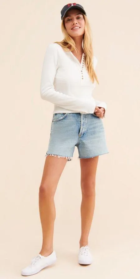 Mareea Henley - Image 6