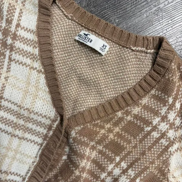 hollister cropped cardigan with buttons‎ - Image 2