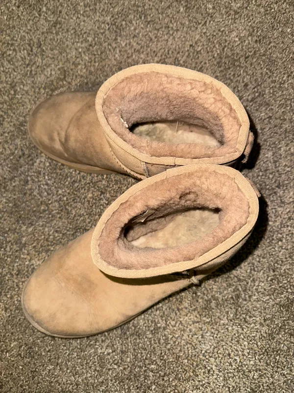 Ugg  - Image 4