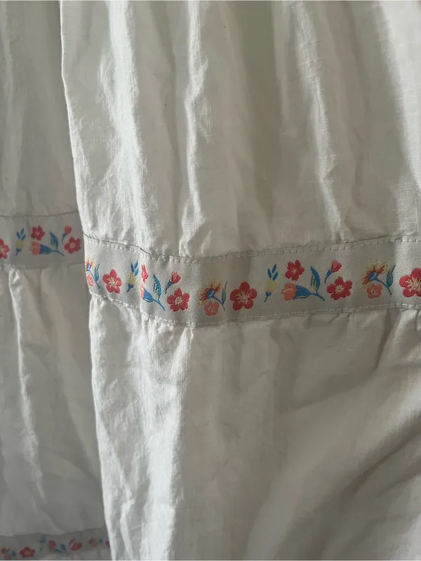 Rachel Zoe White 100% Cotton Tiered Maxi Dress 4 Floral Embroidered Cottagecore - Image 4