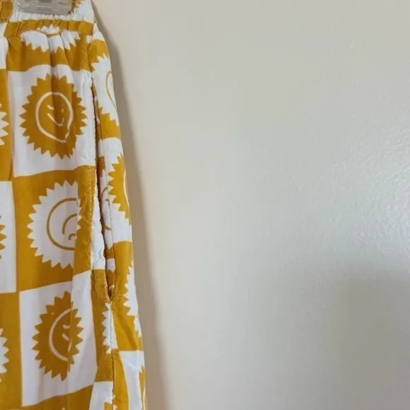 Mighty Fine Smiley Sun Graphic Lounge Shorts Yellow White Alt Lounge Retro Indie - Image 8