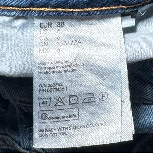H&M &Denim Light Wash Blue Denim Women's Shorts - Size: 6 - Image 5