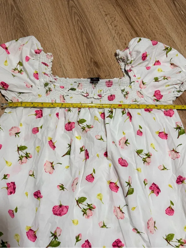 J.Crew Women's Smocked Puff Sleeve Mini Dress M White Pink Rose Floral Cotton - Image 7