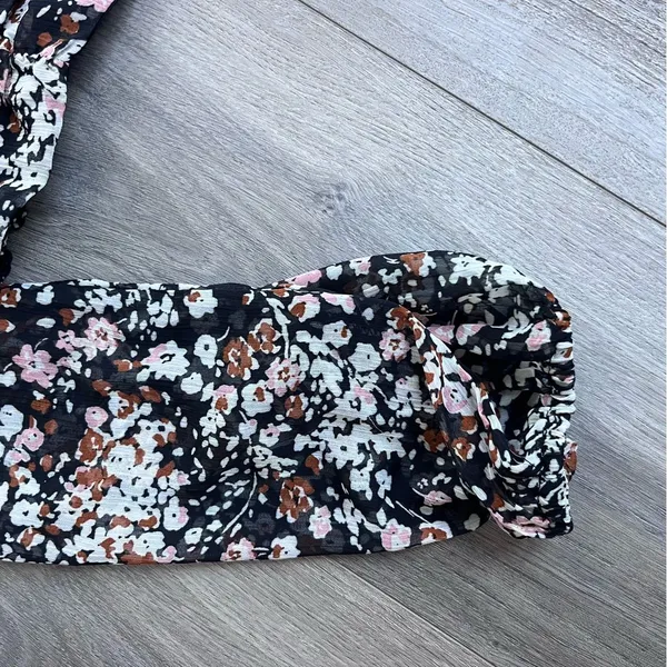 Lulus Womens Black Floral Crop Top Blouse Smocked Long Sleeve L NWT - Image 3