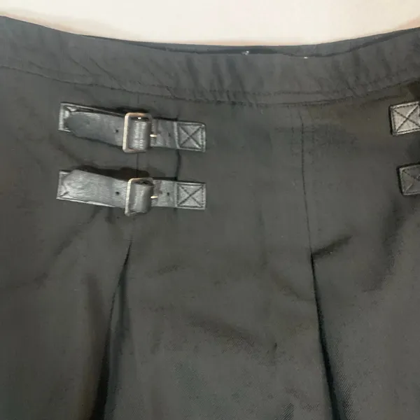 Hot Topic Black Mini Skirt Pleated Double Buckle Sz XL Ladies Gothic - Image 3