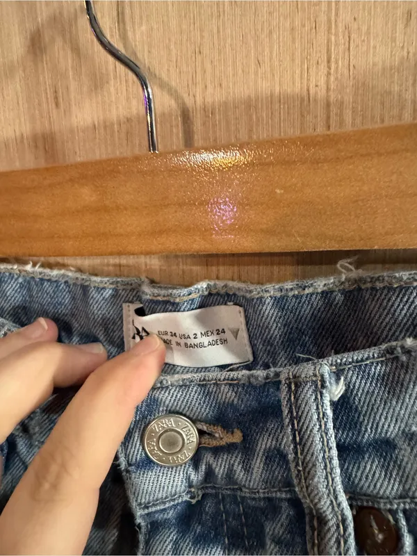 Zara High Rise Button Fly Light Wash Straight Jeans Size 2 - Image 4
