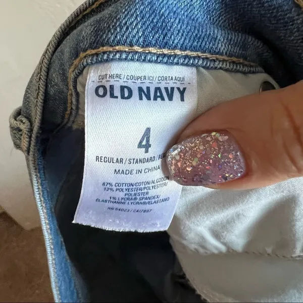 Old‎ Navy Boyfriend Glacier Cropped Denim Jeans - Image 8