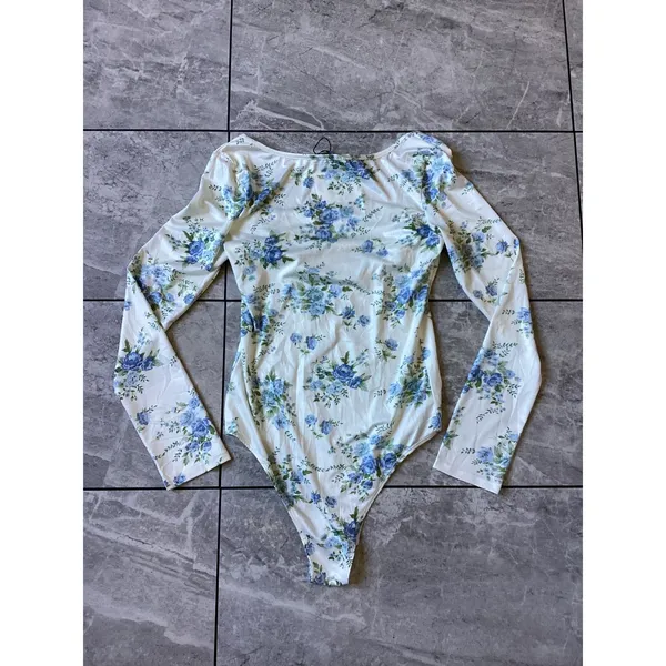 Cider Blue Floral Corset Style Long Sleeve Bodysuit Cream Size M NWT - Image 8