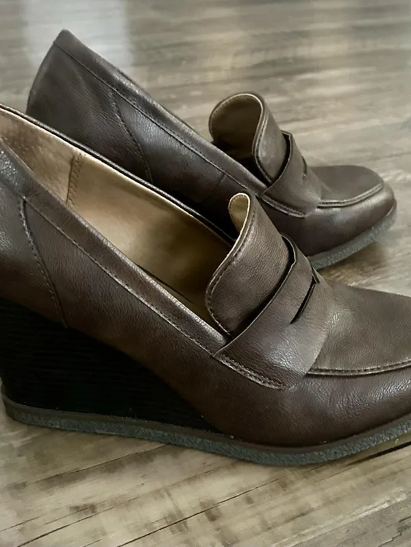 Sun and Stone Wedge Heeled Oxfords Women’s Size 9.5 - Image 3