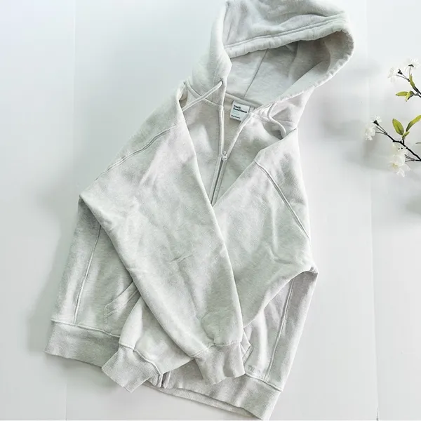 Aritzia TNA Sweatfleece Cozy Fleece Boyfriend Fit Top Zip Up Sweatshirt - Image 4