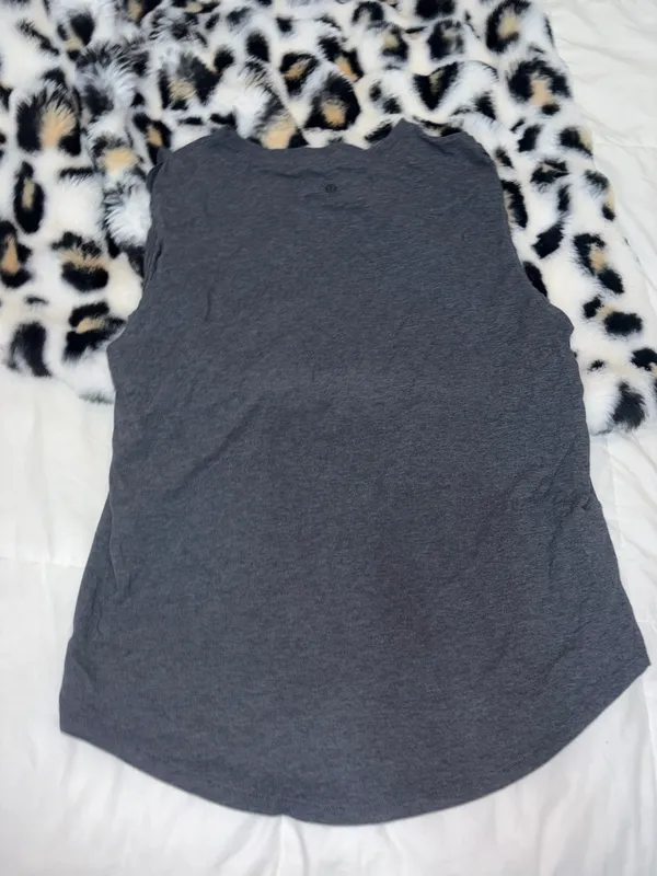 Lululemon Muscle Tank - Image 4