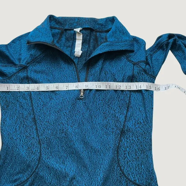 Lululemon Blue Black Static Print Half Zip Pullover Long Sleeve Top Size 4 - Image 4