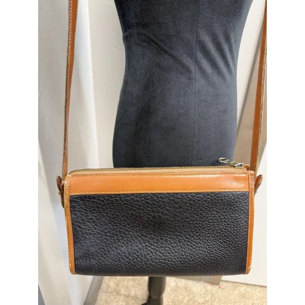 Vintage Dooney & Bourke Black All Weather Leather Pebble Crossbody Purse Handbag - Image 8