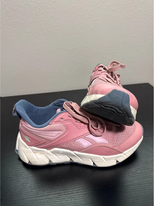 Reebok Pink and Blue Athletic Sneakers - Image 4