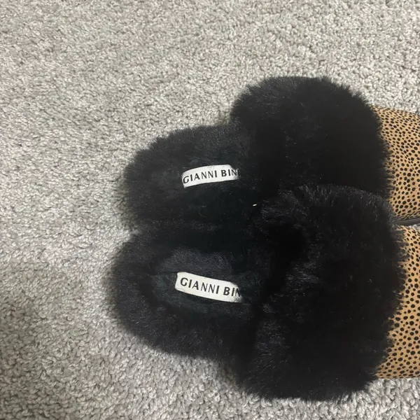 Gianni Bini Animal Print Slippers Size 7-7.5 - Image 4