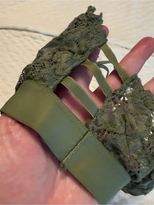 No Boundaries Lace Bralette Size XL Olive Green Ladder Cutout Racerback - Image 3