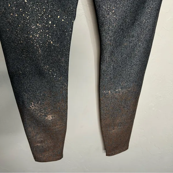 Beyond‎ Yoga Alloy Gray Ombre Rose Gold Speckled High Rise Athletic Leggings - Image 10
