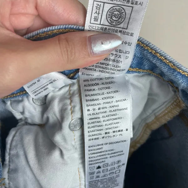 Levi’s Wedgie Straight Fit Women’s Jeans Size 25 - Image 8