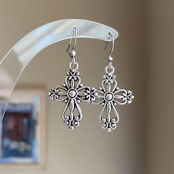 Handmade vintage antique goth cross earrings✝️ - Image 2