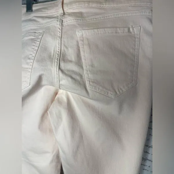Like now Woman's‎ Gap jeans - Image 6