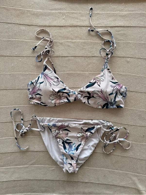 O'Neill Cream Bikini Set with Pastel Pink and Blue Floral Print - Image 2