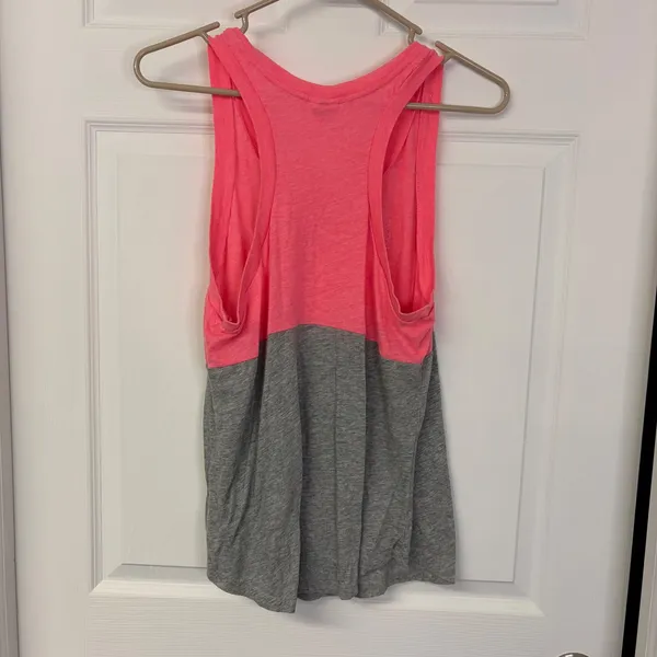 Victoria's Secret PINK Sequin Logo Racerback Tank Top Neon Pink Gray Medium - Image 4