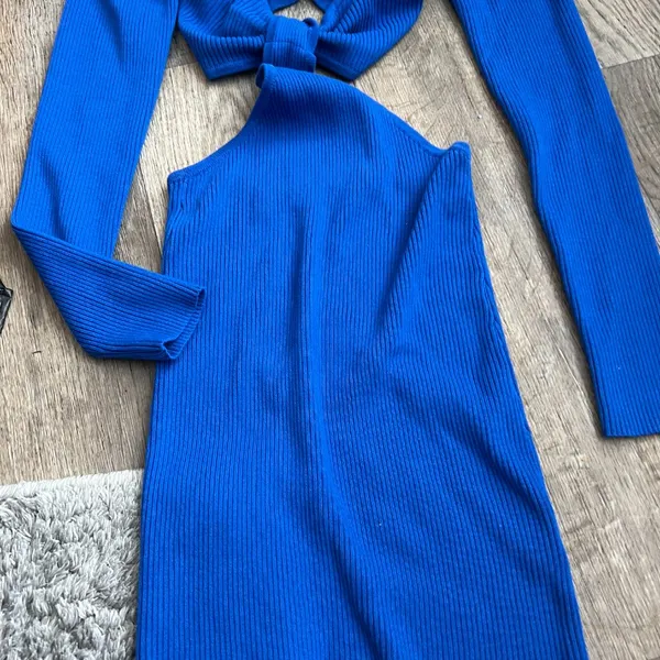 Edikted blue long‎ sleeve cutout mini dress size M - Image 7