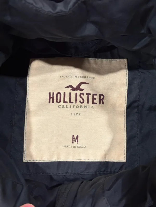 Hollister Navy Blue Puffer Vest Mock Neck Collar Seagull Logo Embroidered Size M - Image 2