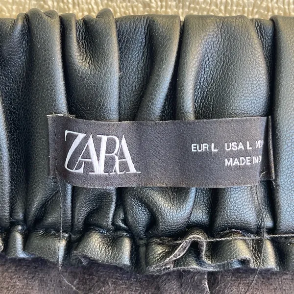 Zara Black Faux Leather Midi Skirt minimalist corpcore classic career chic Large - Image 2